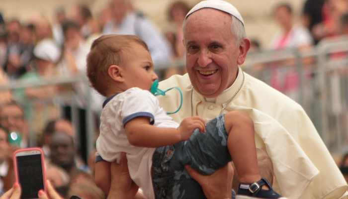 Papa Francisco defendió a los migrantes en el Día Mundial de los Refugiados