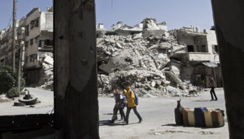 Estados Unidos dice que Siria planea un ataque con gas en Idlib