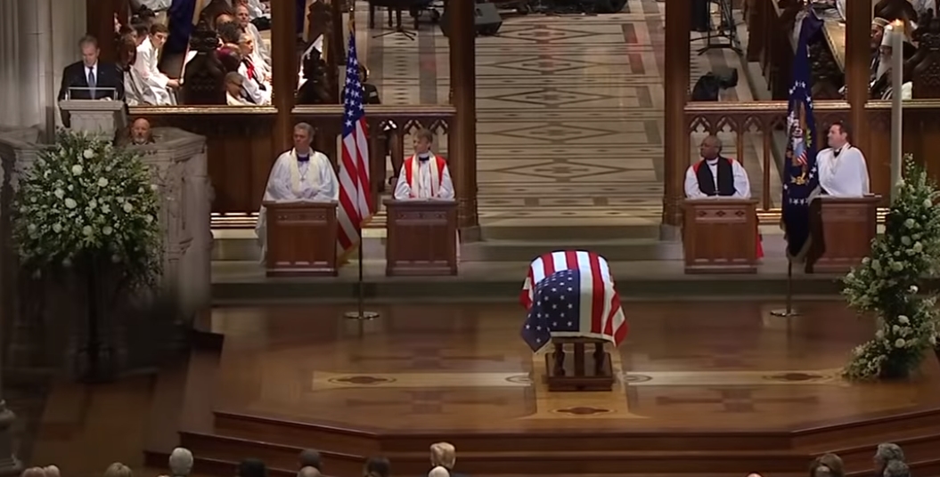 Figuras mundiales rinden respeto a George H W Bush en su funeral.