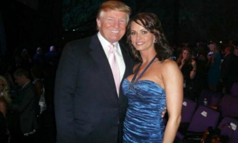 National Enquirer dice que trabajó con la campaña de Trump para pagar dinero a ex modelo de Playboy.