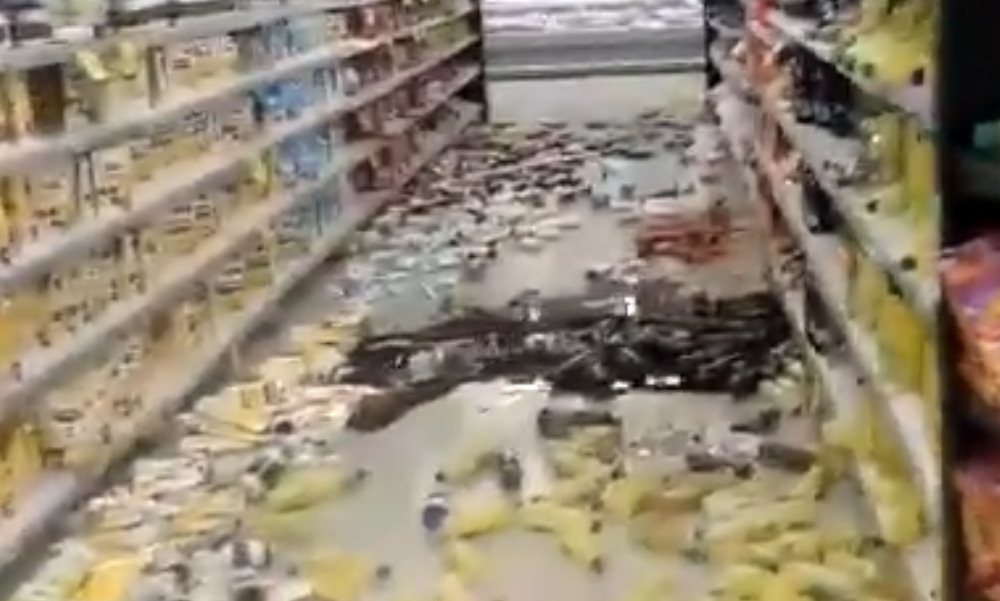 Terremoto de magnitud 6.7 golpea a Chile.