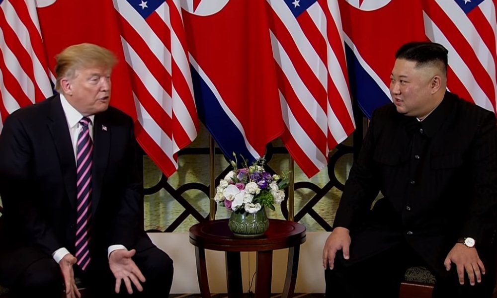Trump regresa con las manos vacías de la cumbre con Kim.