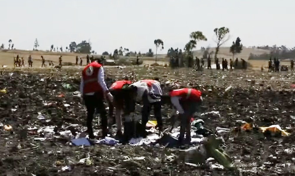 Vuelo de Ethiopian Airlines se estrella matando a 157.