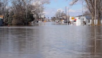 Medio oeste de Estados Unidos afectado por inundaciones históricas