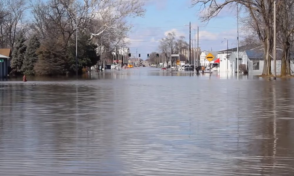 Medio oeste de Estados Unidos afectado por inundaciones históricas.