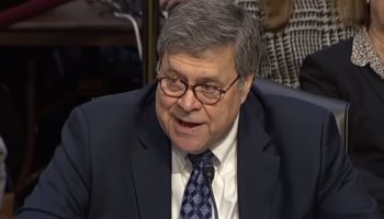 El informe de Mueller se hará público a mediados de abril