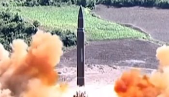 Corea del Norte dispara una nueva arma guiada