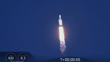 Falcon Heavy de SpaceX realiza su primer vuelo comercial