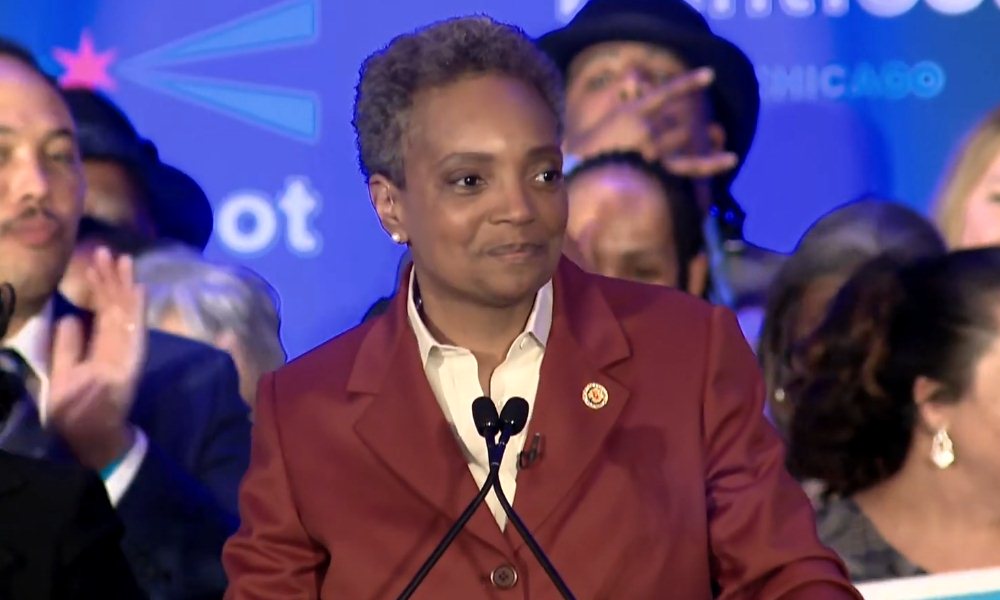 Primera mujer afroamericana elegida alcaldesa en Chicago.