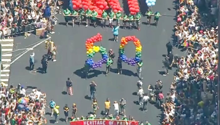 Histórico desfile del orgullo gay en Nueva York.