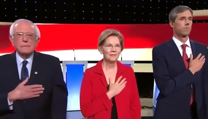Sanders y Warren bajo ataque en debate demócrata.