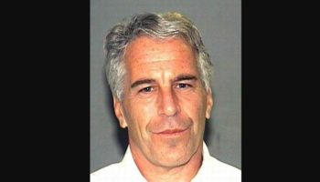 Jeffrey Epstein arrestado por cargos relacionados con el tráfico sexual