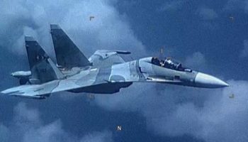 Avión de combate venezolano siguió agresivamente un avión militar de Estados Unidos