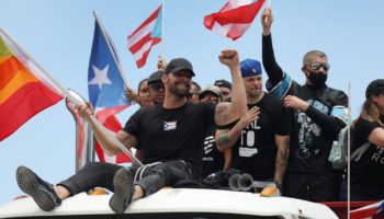 Funcionarios de Puerto Rico ordenan a gobernador y ayudantes entregar sus teléfonos