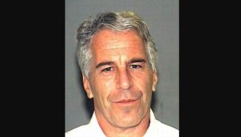 Forense declara muerte de Jeffrey Epstein: “suicidio por ahorcamiento”