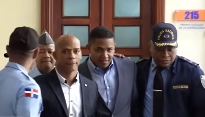Ex jugador de béisbol dominicano Octavio Dotel en libertad bajo fianza.