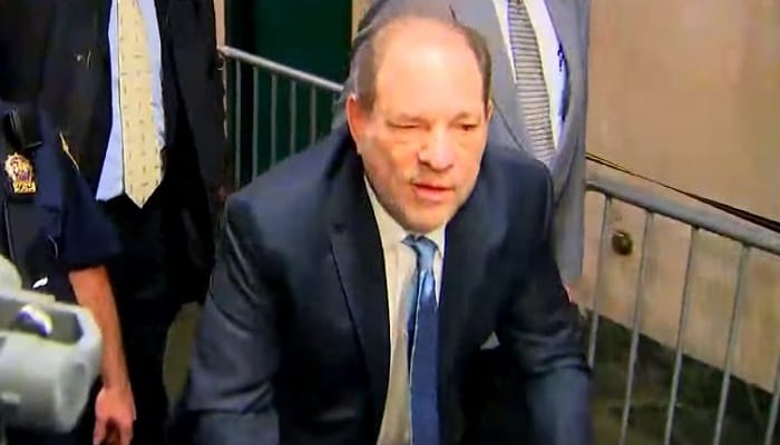 Corte de Nueva York declara culpable a Harvey Weinstein culpable de agresión sexual.