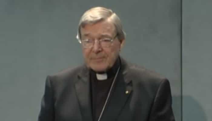 Tribunal anula condena por abuso sexual del cardenal George Pell.