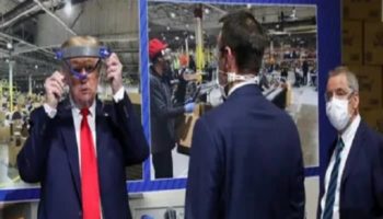 Fiscal de Michigan le dice a Trump que use máscara mientras visita fábrica Ford: es ‘la ley’