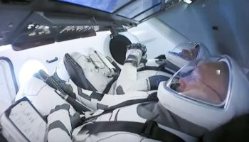 Posponen primer vuelo de astronautas de SpaceX