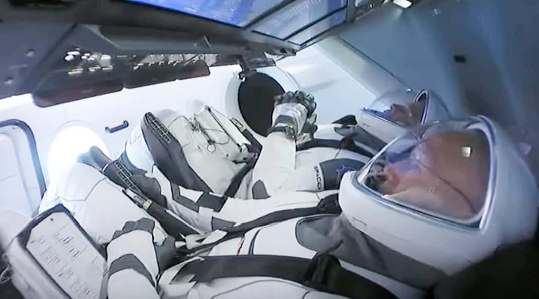 Posponen primer vuelo con astronautas de SpaceX .