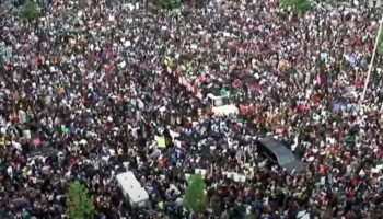 Miles protestan contra el racismo en Washington DC