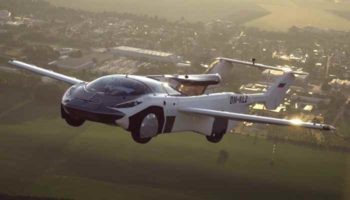 El primer automóvil volador del mundo realiza un vuelo de prueba