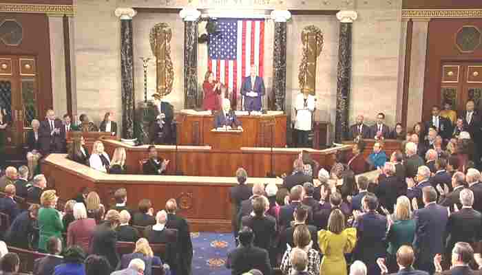 Biden da su primer discurso ante una Cámara controlada por el Partido Republicano