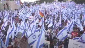 Planes de reforma judicial en Israel provocan protestas masivas